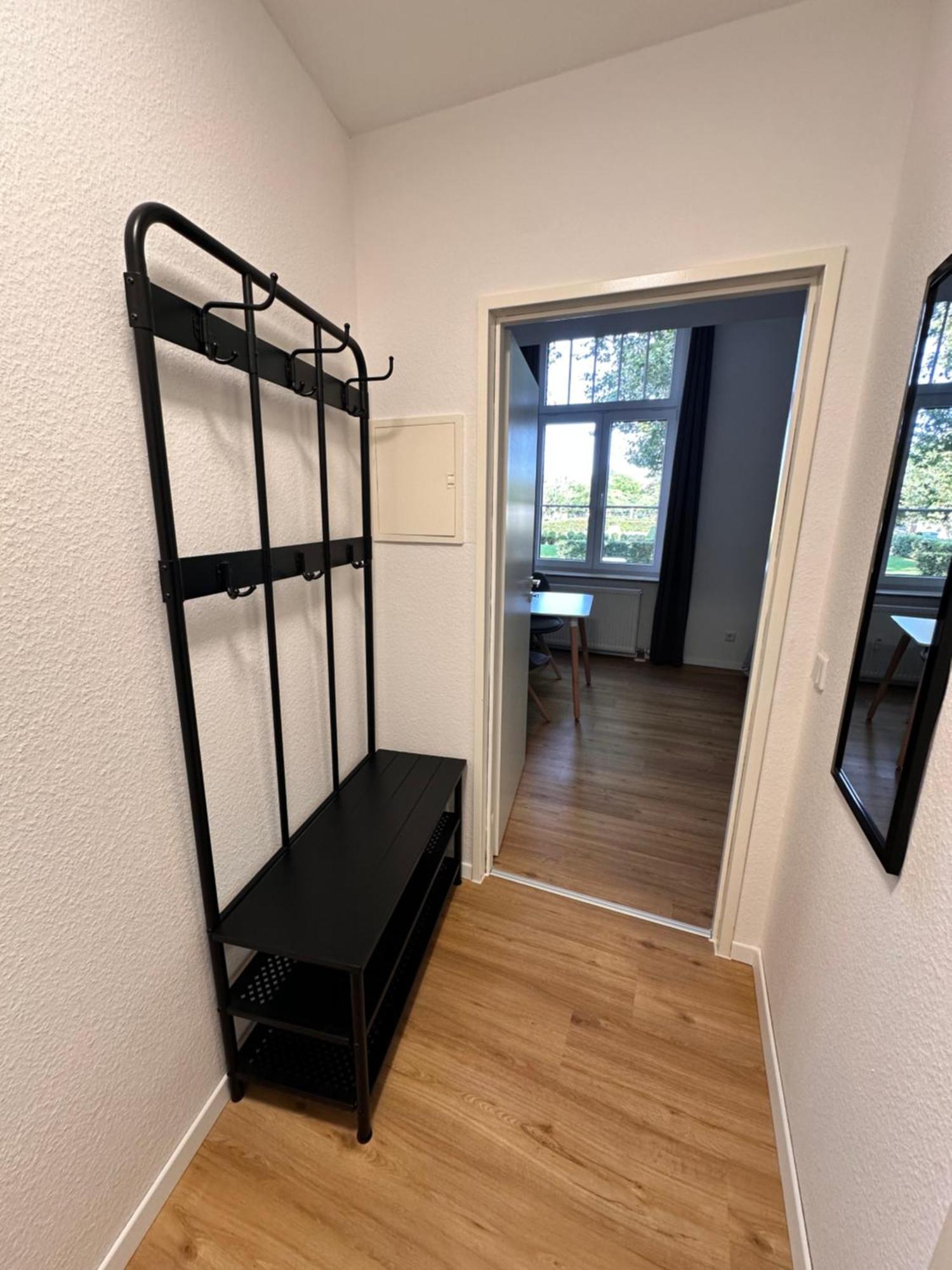 Zentrales Apartment Mit Parkplatz Хоккенхайм Экстерьер фото