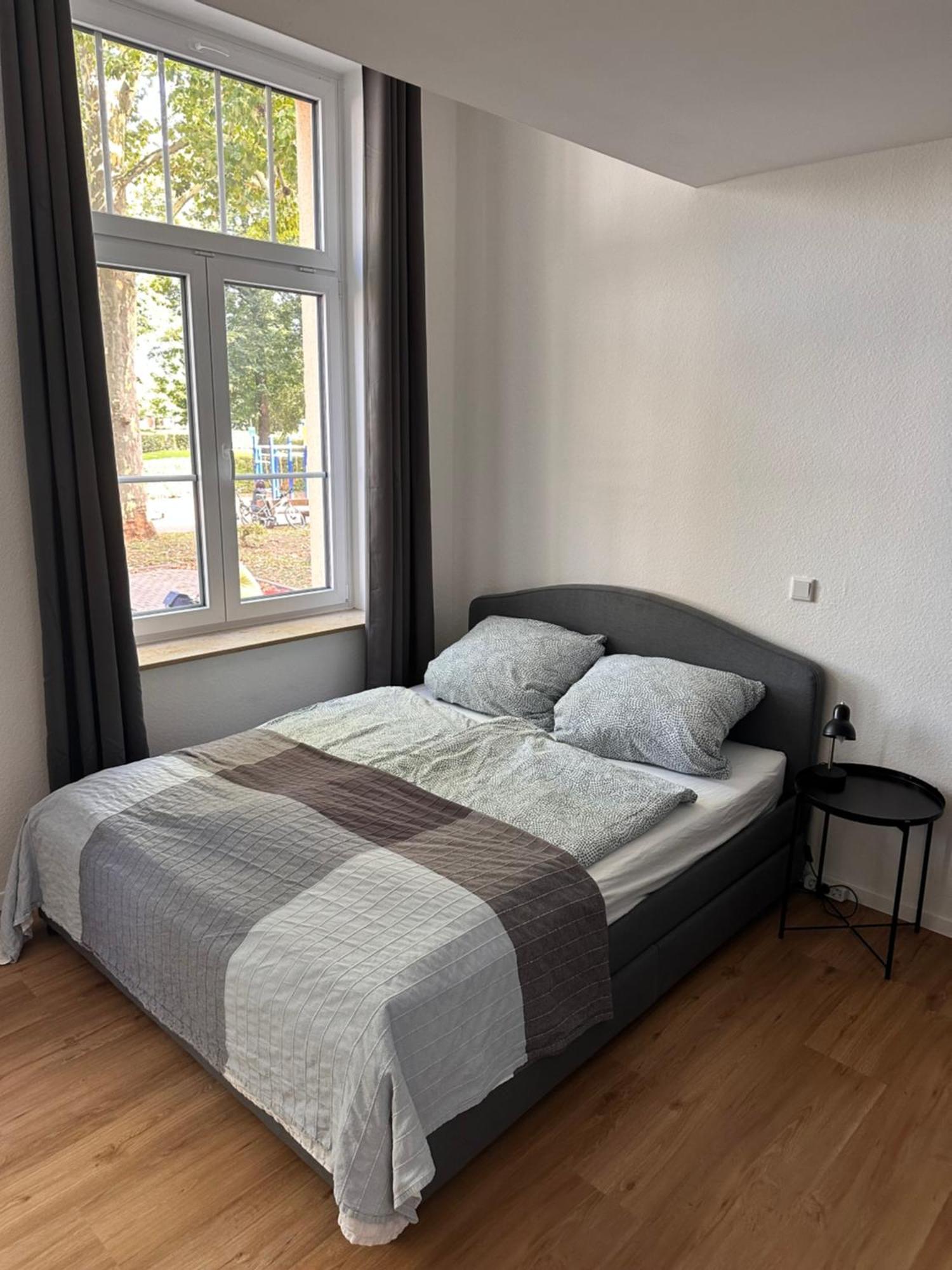 Zentrales Apartment Mit Parkplatz Хоккенхайм Экстерьер фото